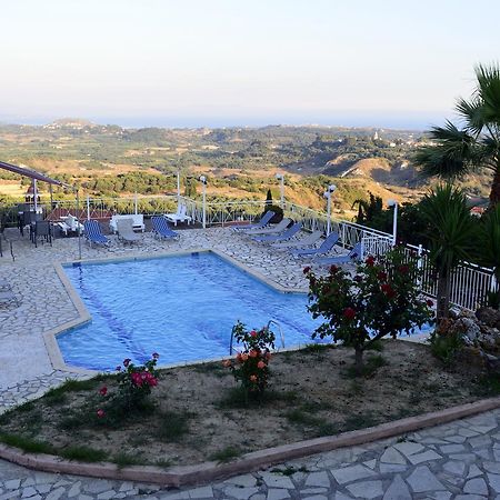 Ionian Balcony Apartment Lixouri Exterior photo