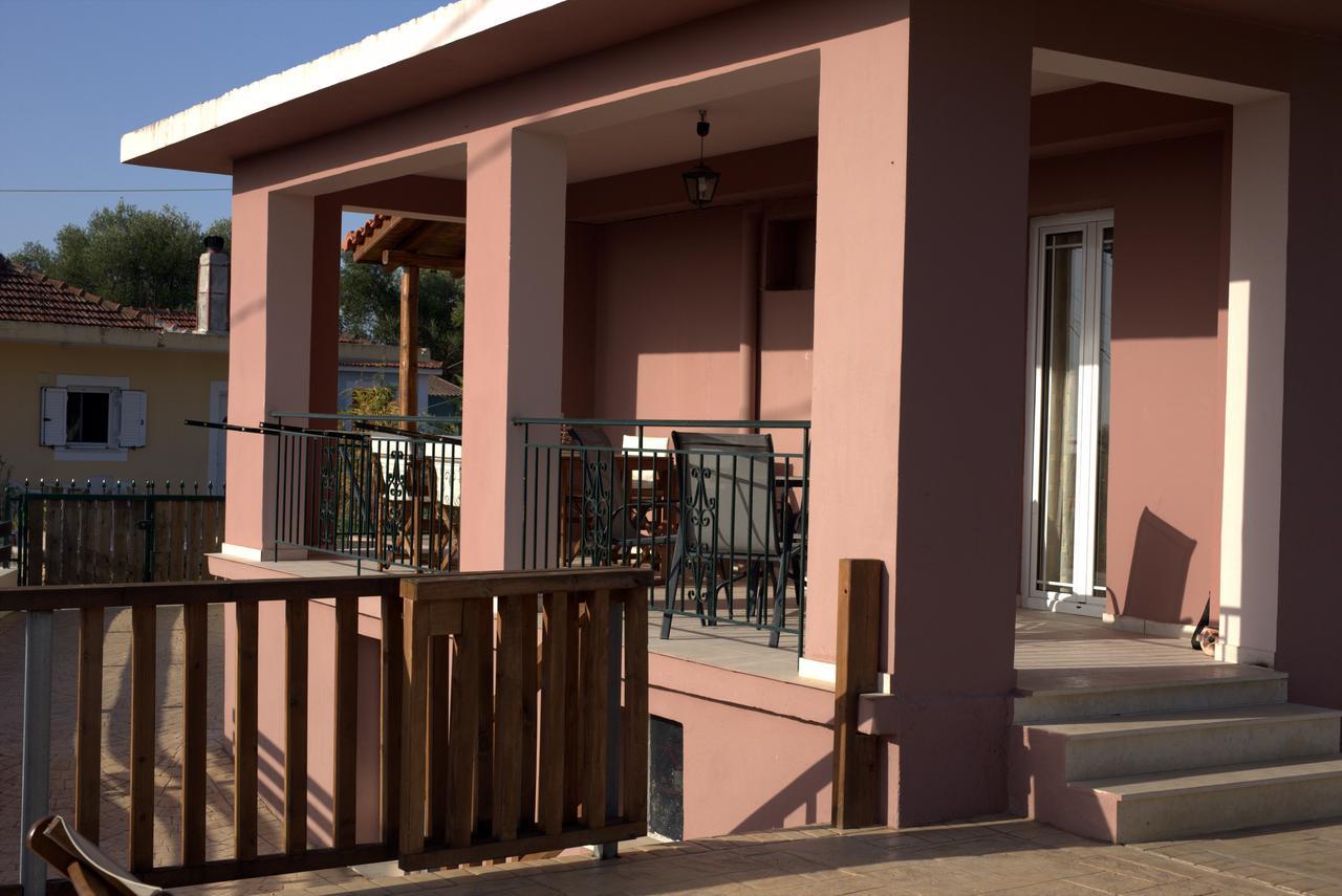 Ionian Balcony Apartment Lixouri Exterior photo
