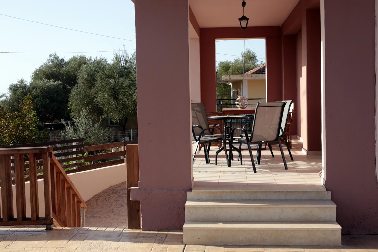 Ionian Balcony Apartment Lixouri Exterior photo