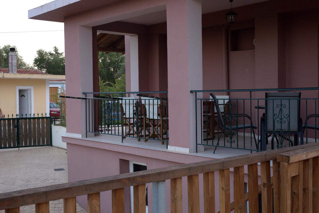 Ionian Balcony Apartment Lixouri Exterior photo