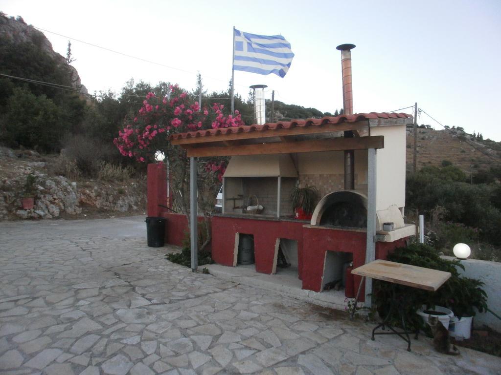Ionian Balcony Apartment Lixouri Exterior photo